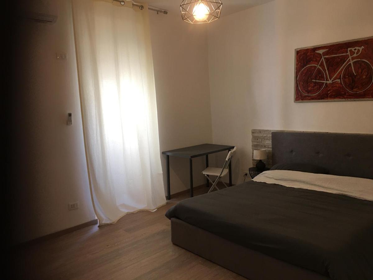 La Casa Nell'Antico Cortile Apartman Catania-Fontanarossai nemzetközi repülőtér Kültér fotó
